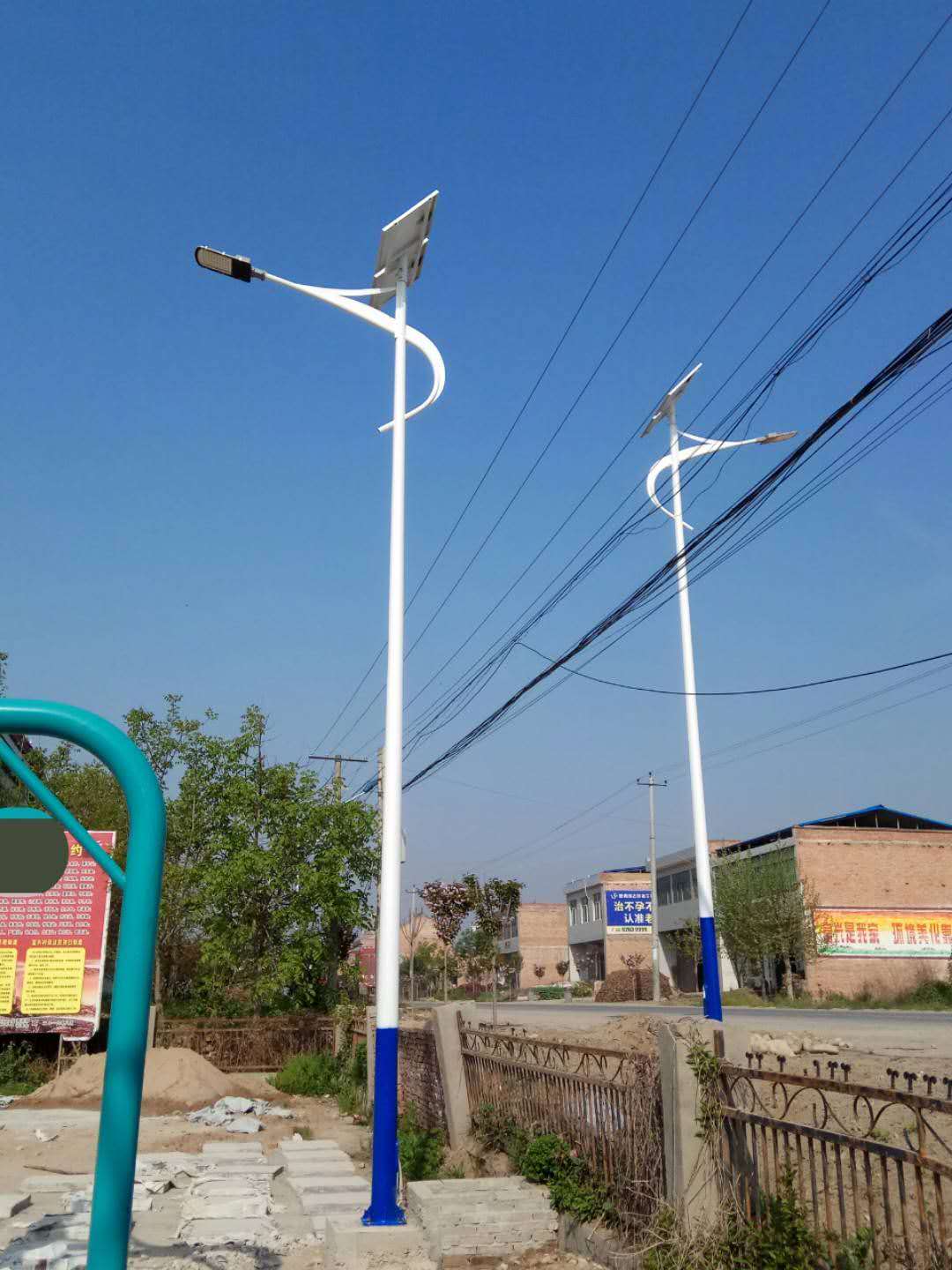 甘肅太陽能路燈直銷 山東圖景照明工程供應(yīng)