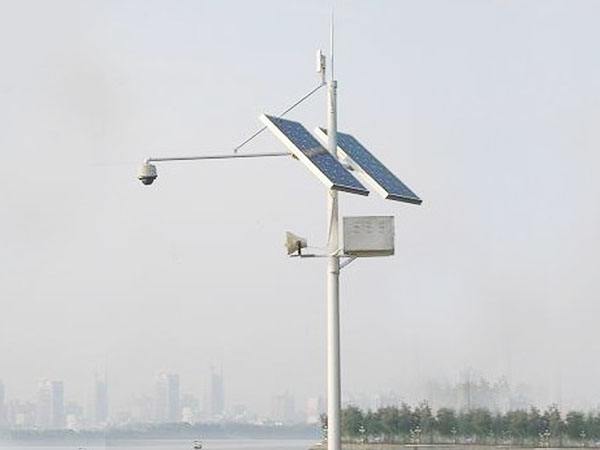 濟(jì)寧通用太陽能監(jiān)控桿多少錢 山東圖景照明工程供應(yīng)